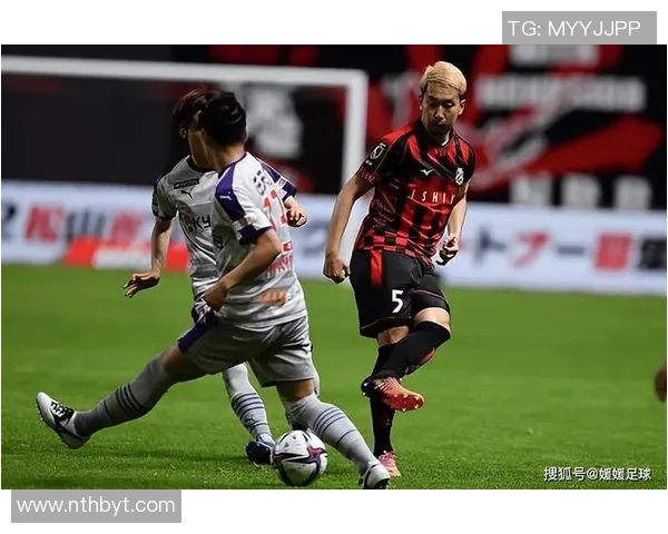 日职联赛精彩对决札幌冈萨多迎战川崎前锋争夺胜利